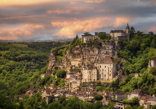 Camping Les Cigales Ciela Village Château de Rocamadour dans le lot